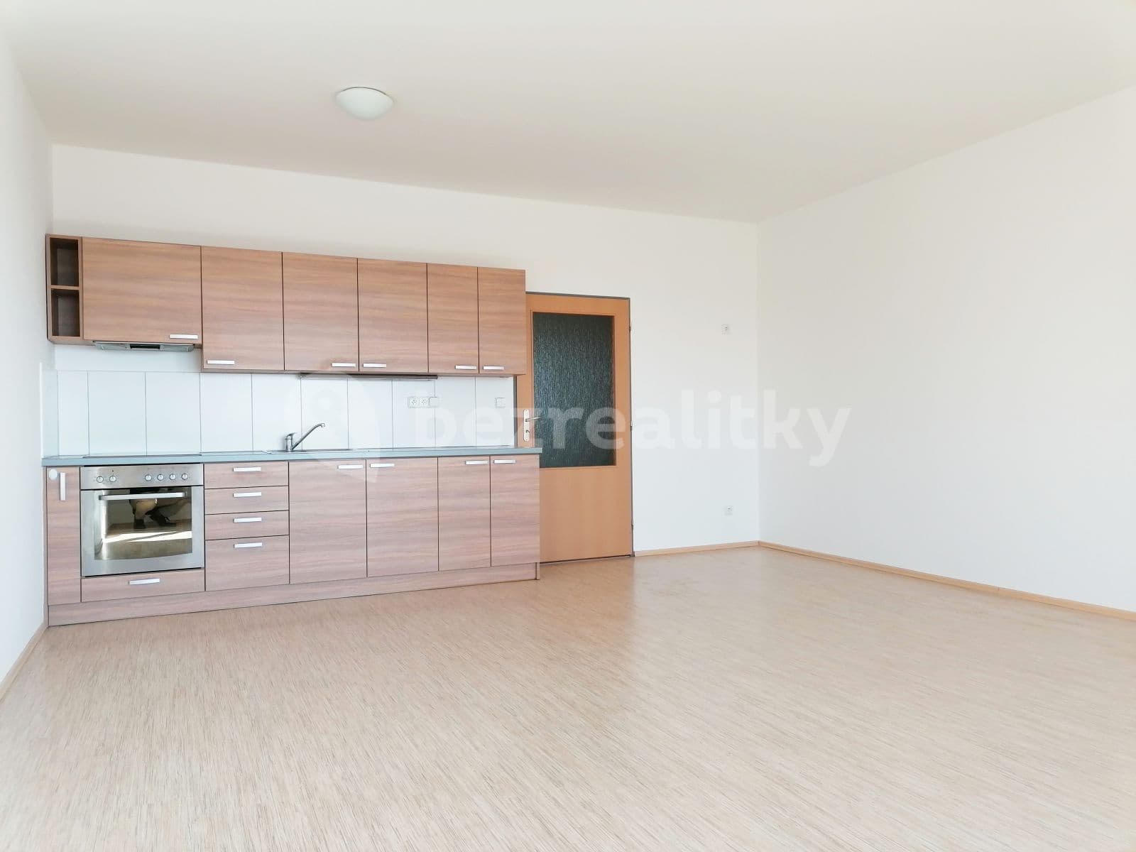 Studio flat to rent, 48 m², Neklež, Brno, Jihomoravský Region Studio flat to rent, 48 m², Neklež, Brno, Jihomoravský Region
