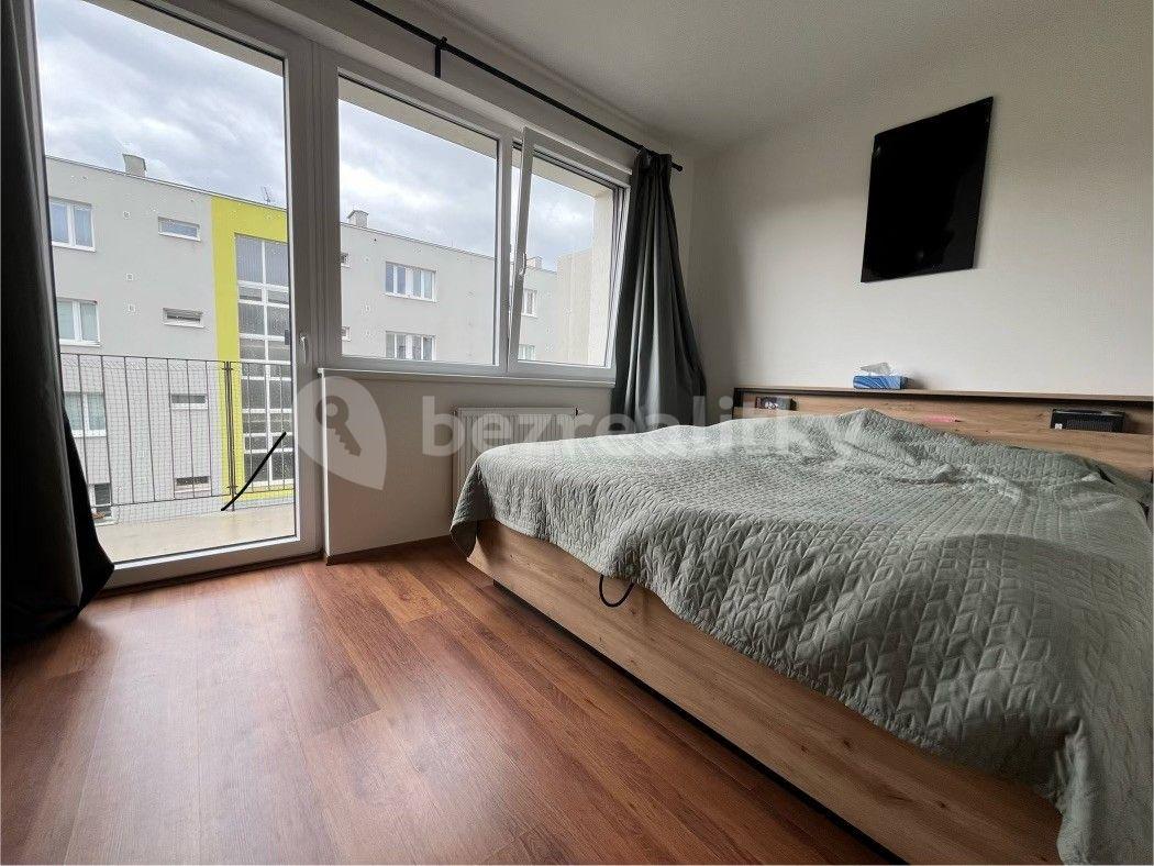 1 bedroom with open-plan kitchen flat to rent, 55 m², Karla Čapka, Unhošť, Středočeský Region