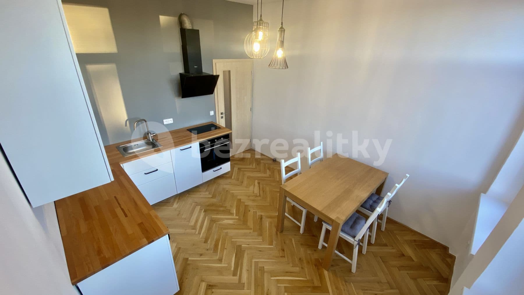 1 bedroom with open-plan kitchen flat to rent, 50 m², Vlhká, Brno, Jihomoravský Region 1 bedroom with open-plan kitchen flat to rent, 50 m², Vlhká, Brno, Jihomoravský Region