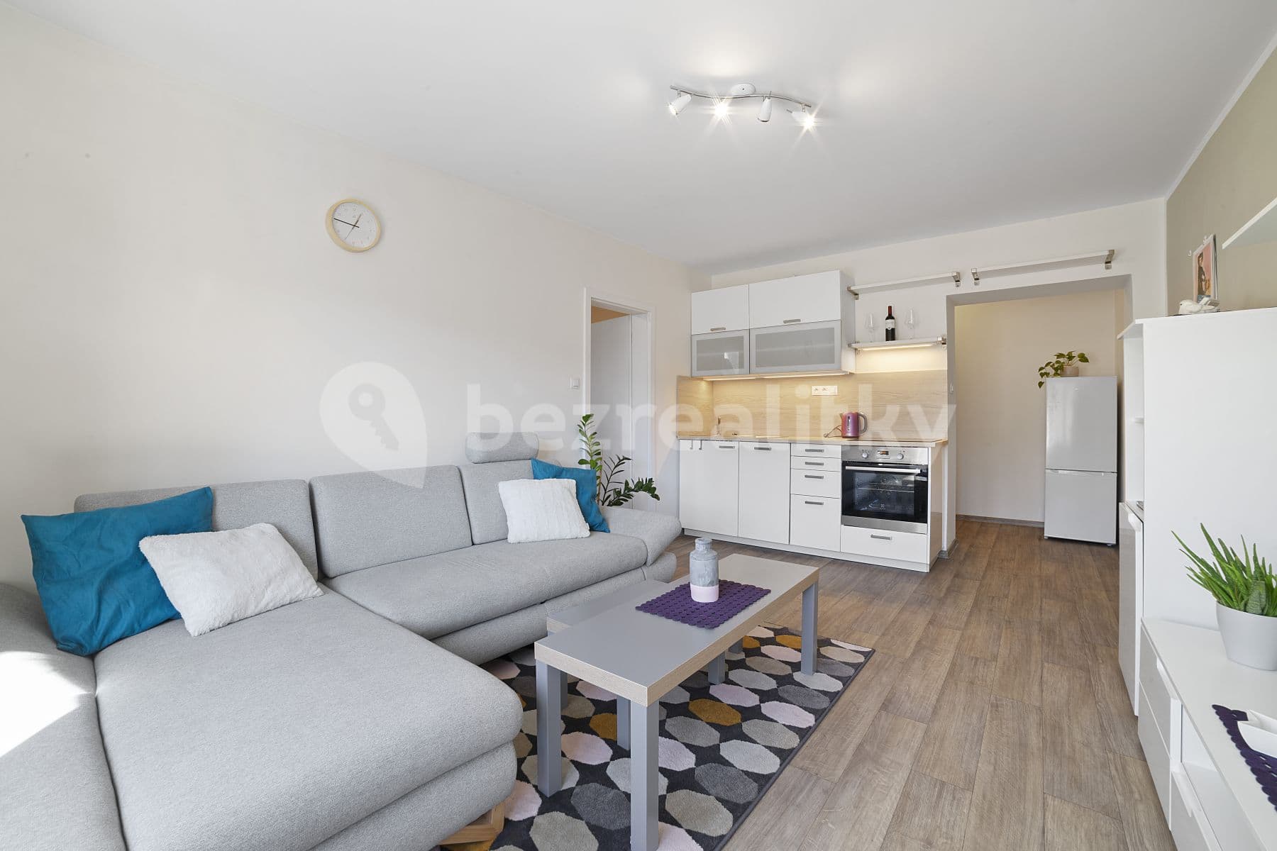 1 bedroom with open-plan kitchen flat to rent, 35 m², Ondřejovská, Mnichovice, Středočeský Region 1 bedroom with open-plan kitchen flat to rent, 35 m², Ondřejovská, Mnichovice, Středočeský Region