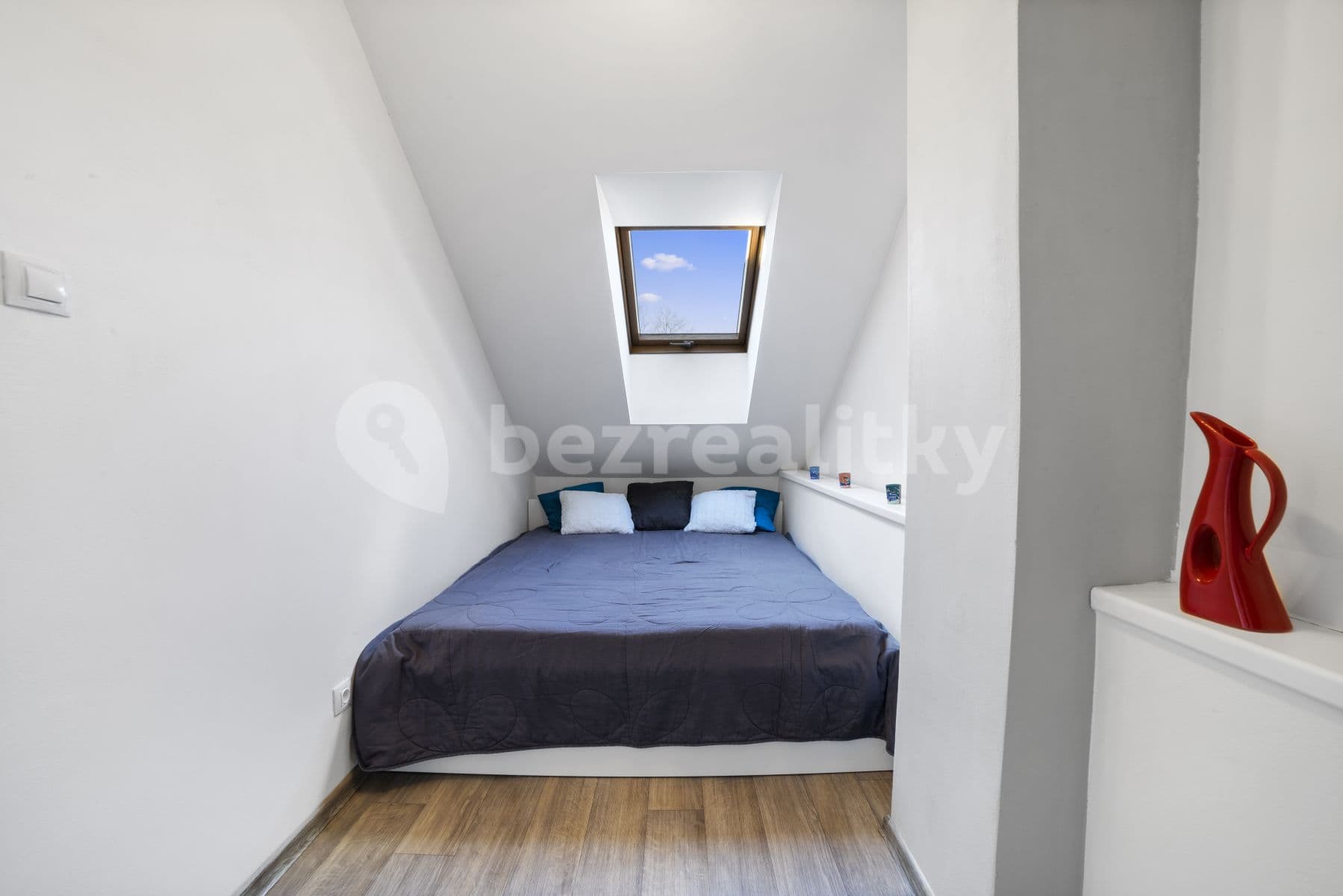 1 bedroom with open-plan kitchen flat to rent, 35 m², Ondřejovská, Mnichovice, Středočeský Region 1 bedroom with open-plan kitchen flat to rent, 35 m², Ondřejovská, Mnichovice, Středočeský Region