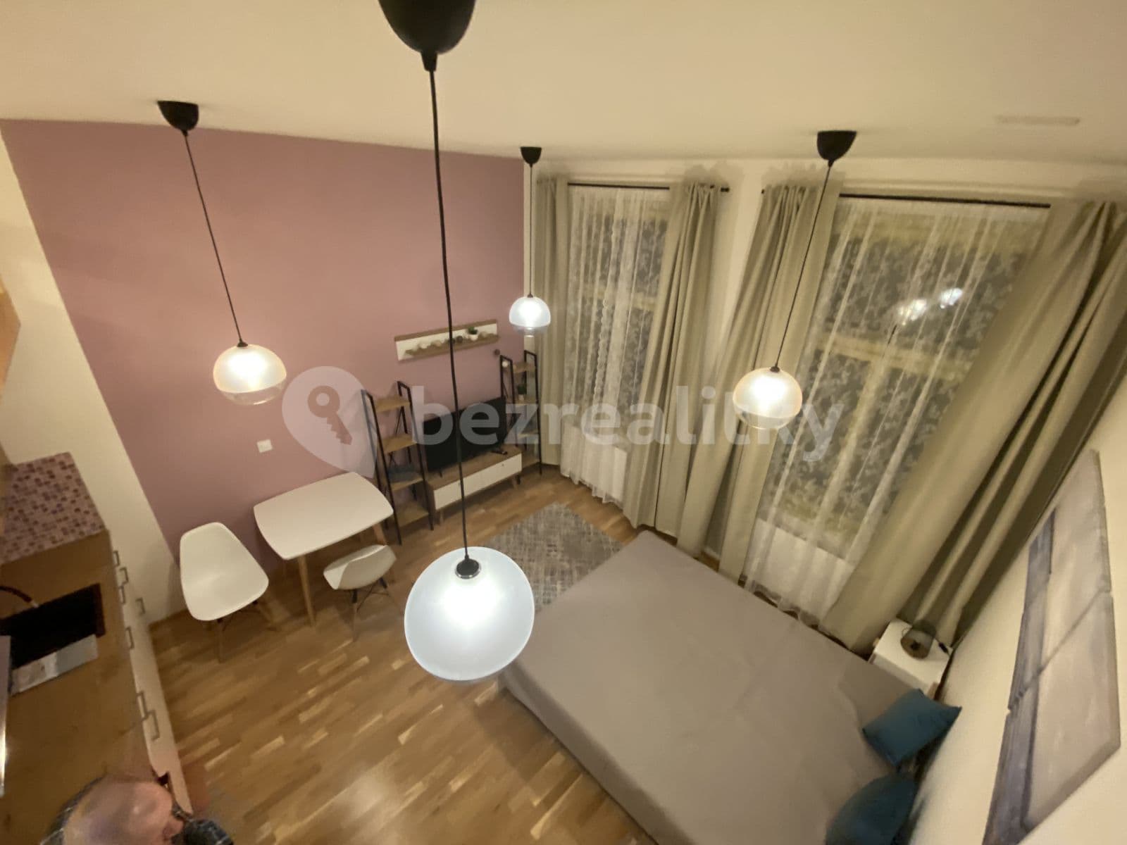 Studio flat to rent, 30 m², Legerova, Prague, Prague Studio flat to rent, 30 m², Legerova, Prague, Prague