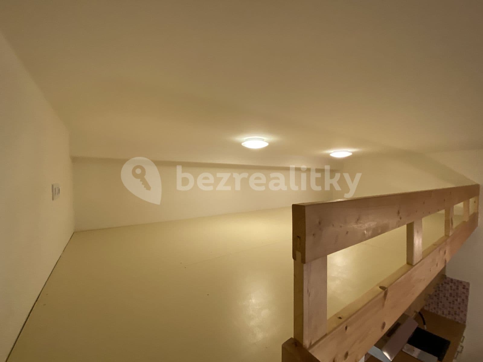 Studio flat to rent, 30 m², Legerova, Prague, Prague Studio flat to rent, 30 m², Legerova, Prague, Prague