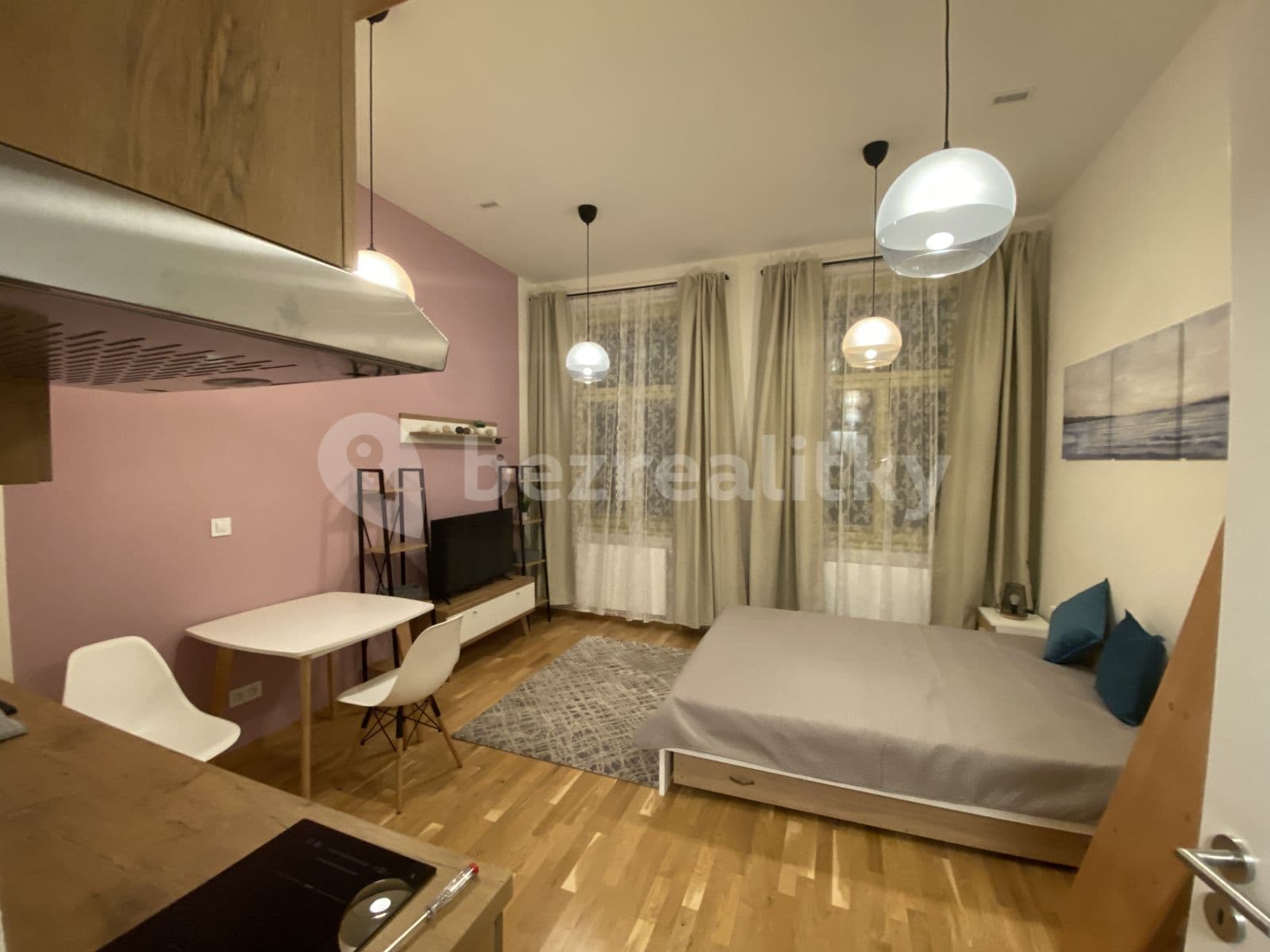 Studio flat to rent, 30 m², Legerova, Prague, Prague Studio flat to rent, 30 m², Legerova, Prague, Prague