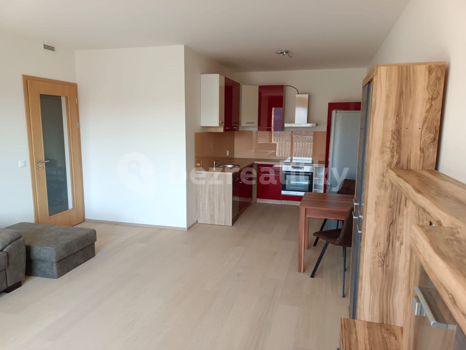1 bedroom with open-plan kitchen flat to rent, 61 m², Vrátnická, Prague, Prague 1 bedroom with open-plan kitchen flat to rent, 61 m², Vrátnická, Prague, Prague