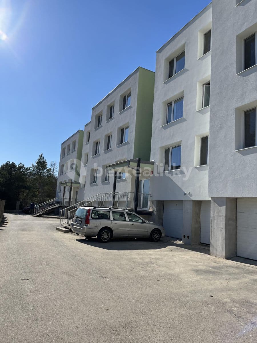 1 bedroom with open-plan kitchen flat to rent, 51 m², Pod Saharou, Libčice nad Vltavou, Středočeský Region 1 bedroom with open-plan kitchen flat to rent, 51 m², Pod Saharou, Libčice nad Vltavou, Středočeský Region