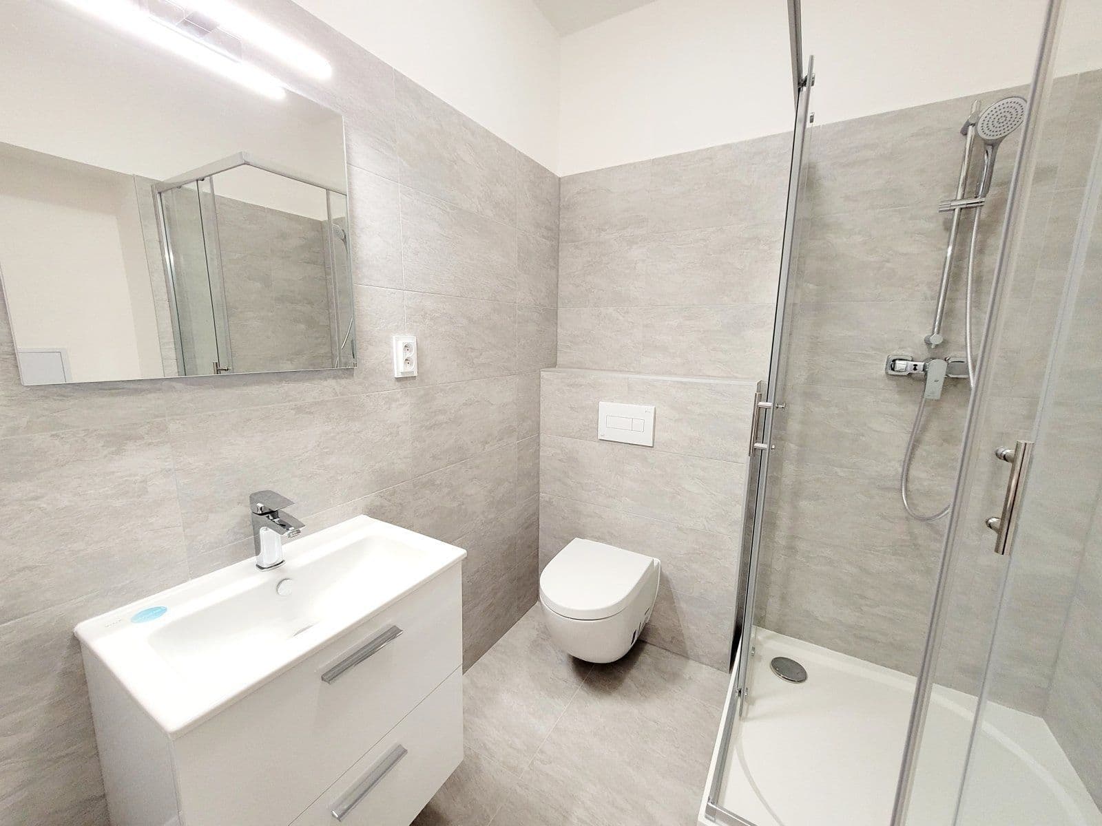 1 bedroom with open-plan kitchen flat to rent, 34 m², U Stromovky, Havířov, Moravskoslezský Region 1 bedroom with open-plan kitchen flat to rent, 34 m², U Stromovky, Havířov, Moravskoslezský Region