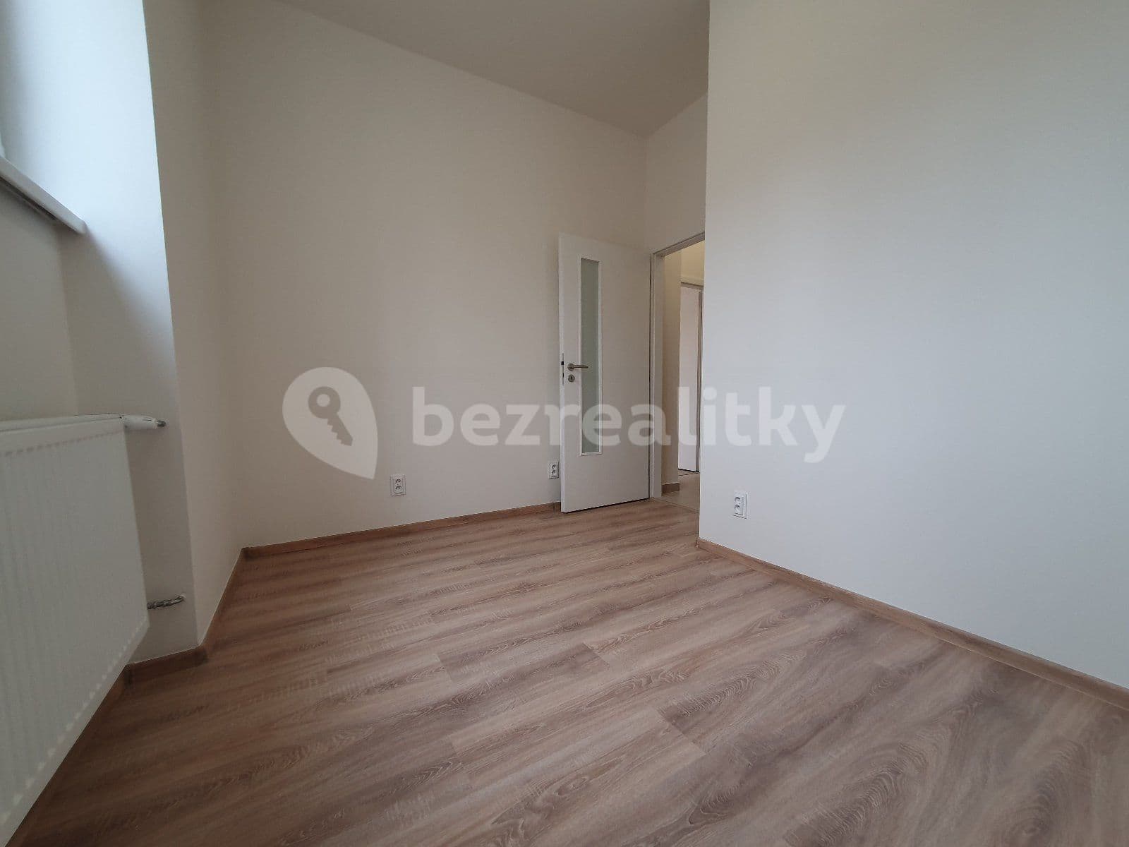 1 bedroom with open-plan kitchen flat to rent, 34 m², U Stromovky, Havířov, Moravskoslezský Region