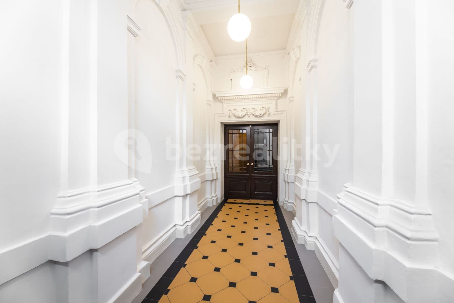 1 bedroom with open-plan kitchen flat to rent, 99 m², Francouzská, Prague, Prague 1 bedroom with open-plan kitchen flat to rent, 99 m², Francouzská, Prague, Prague