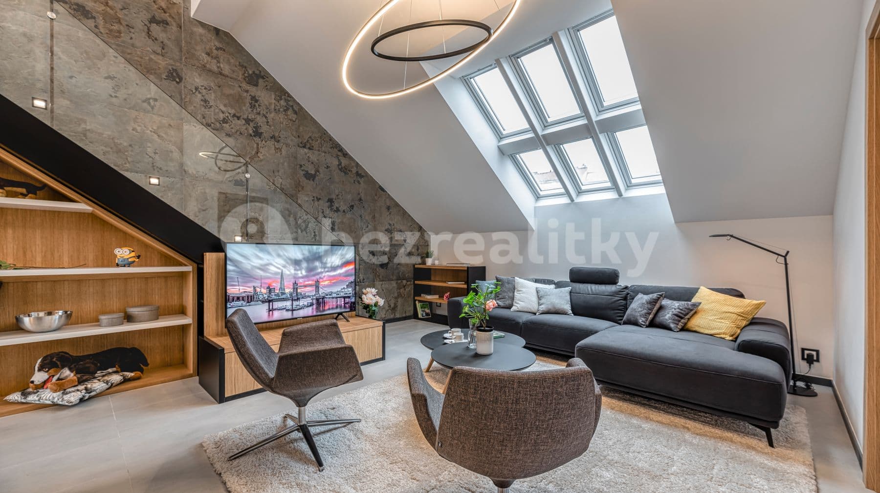 1 bedroom with open-plan kitchen flat to rent, 99 m², Francouzská, Prague, Prague 1 bedroom with open-plan kitchen flat to rent, 99 m², Francouzská, Prague, Prague