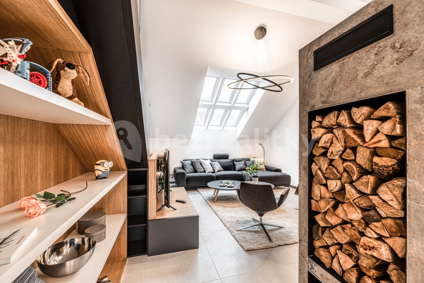 1 bedroom with open-plan kitchen flat to rent, 99 m², Francouzská, Prague, Prague 1 bedroom with open-plan kitchen flat to rent, 99 m², Francouzská, Prague, Prague
