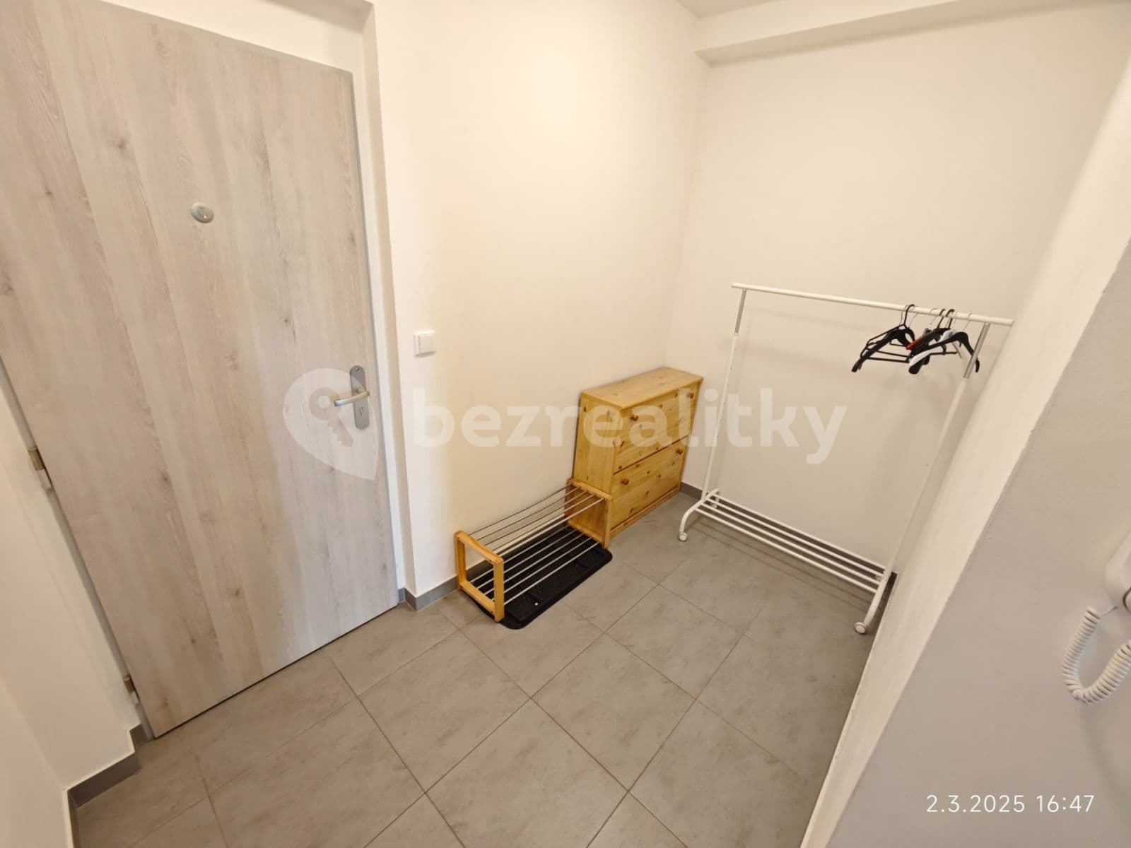 2 bedroom with open-plan kitchen flat to rent, 51 m², Želetická, Prague, Prague 2 bedroom with open-plan kitchen flat to rent, 51 m², Želetická, Prague, Prague