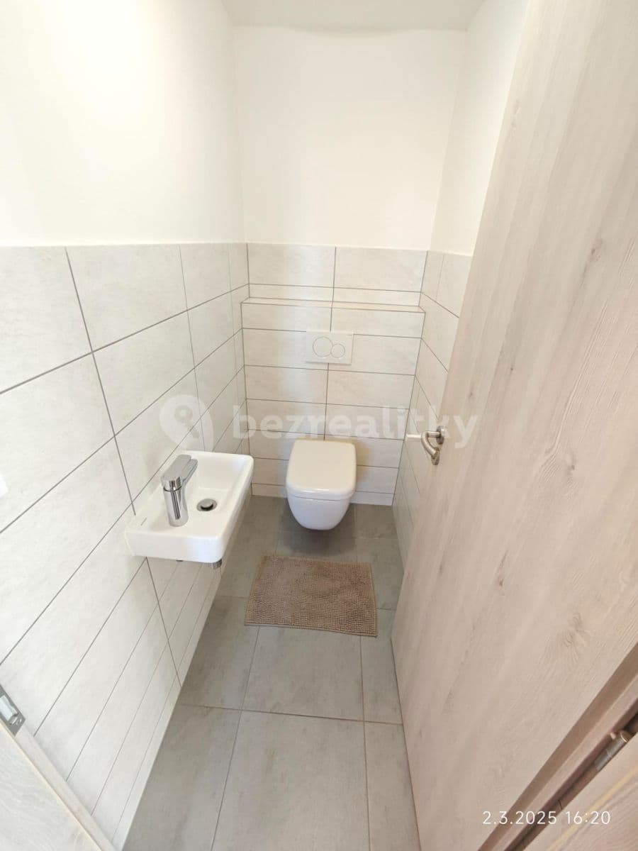2 bedroom with open-plan kitchen flat to rent, 51 m², Želetická, Prague, Prague 2 bedroom with open-plan kitchen flat to rent, 51 m², Želetická, Prague, Prague