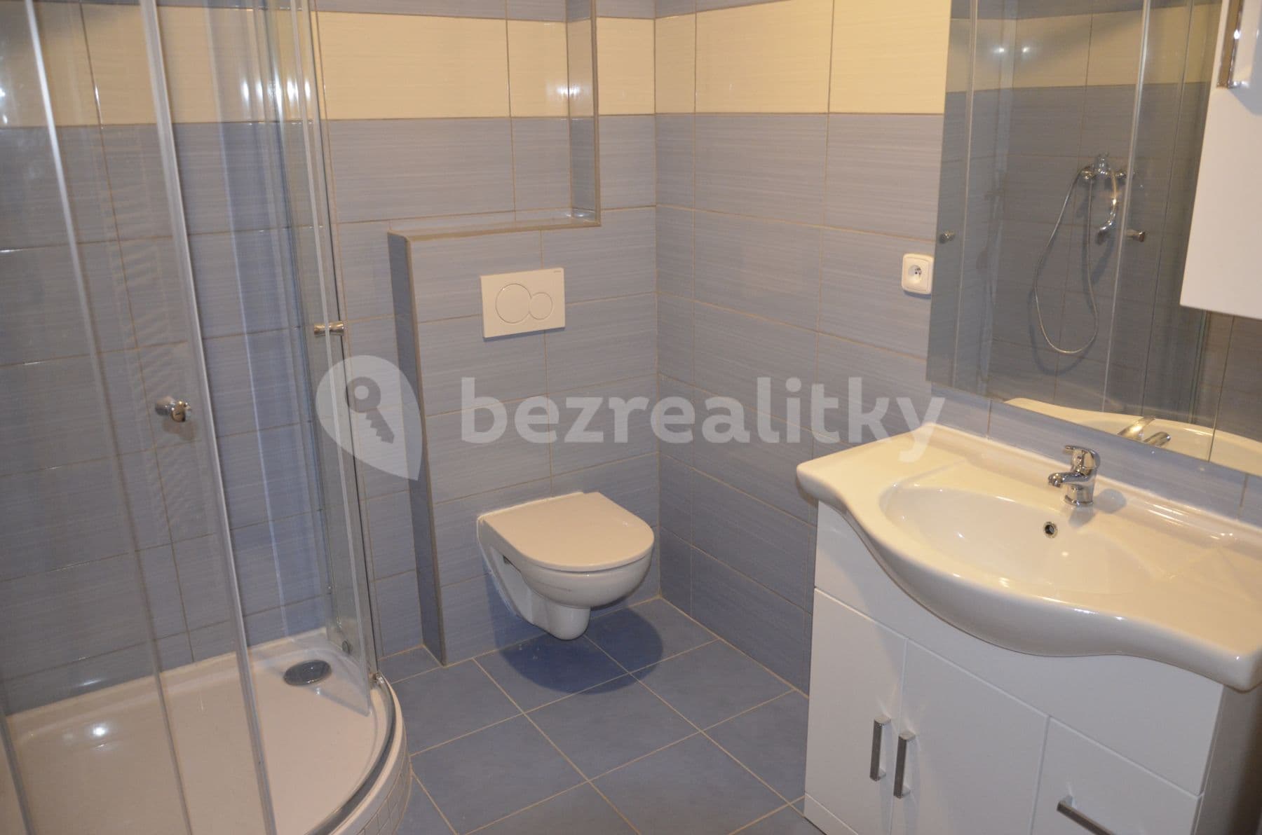 1 bedroom with open-plan kitchen flat to rent, 60 m², Palackého nám., Sadská, Středočeský Region 1 bedroom with open-plan kitchen flat to rent, 60 m², Palackého nám., Sadská, Středočeský Region