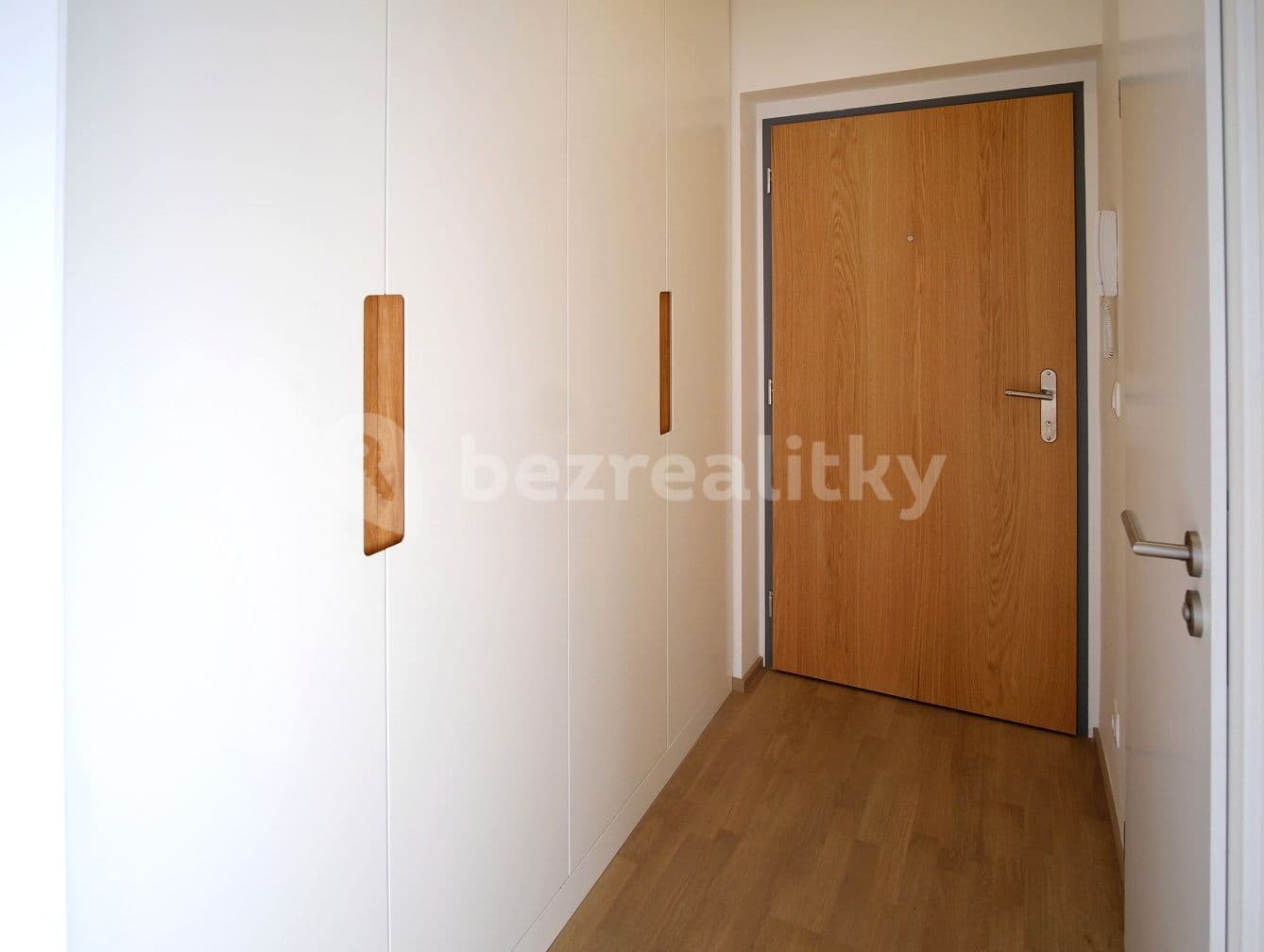 Studio flat to rent, 43 m², U Hranic, Prague, Prague Studio flat to rent, 43 m², U Hranic, Prague, Prague