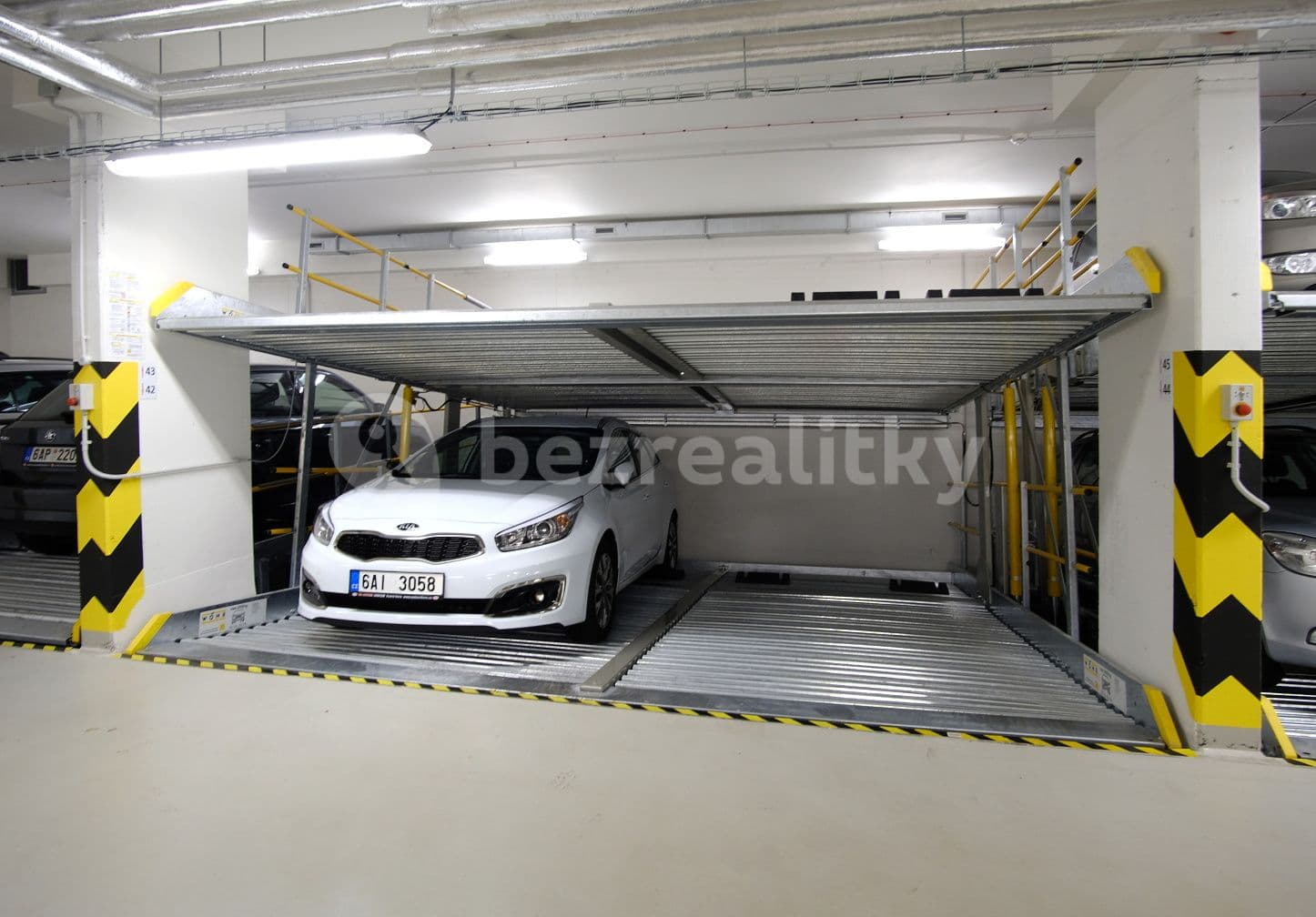 Studio flat to rent, 43 m², U Hranic, Prague, Prague Studio flat to rent, 43 m², U Hranic, Prague, Prague