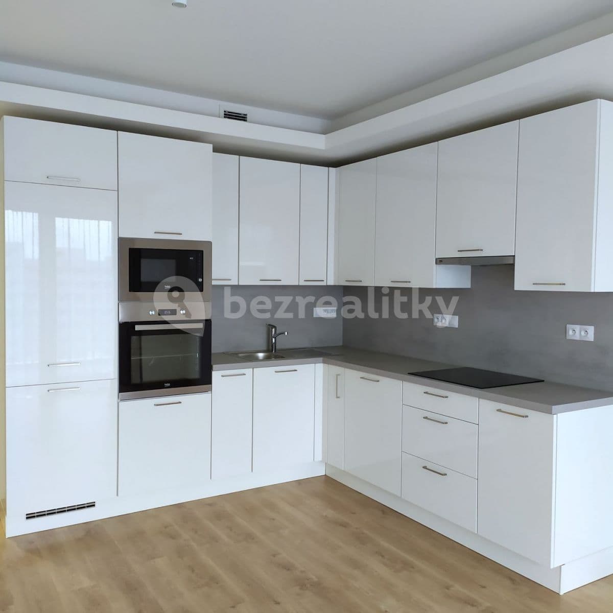 1 bedroom with open-plan kitchen flat to rent, 51 m², Mukařovského, Prague, Prague 1 bedroom with open-plan kitchen flat to rent, 51 m², Mukařovského, Prague, Prague