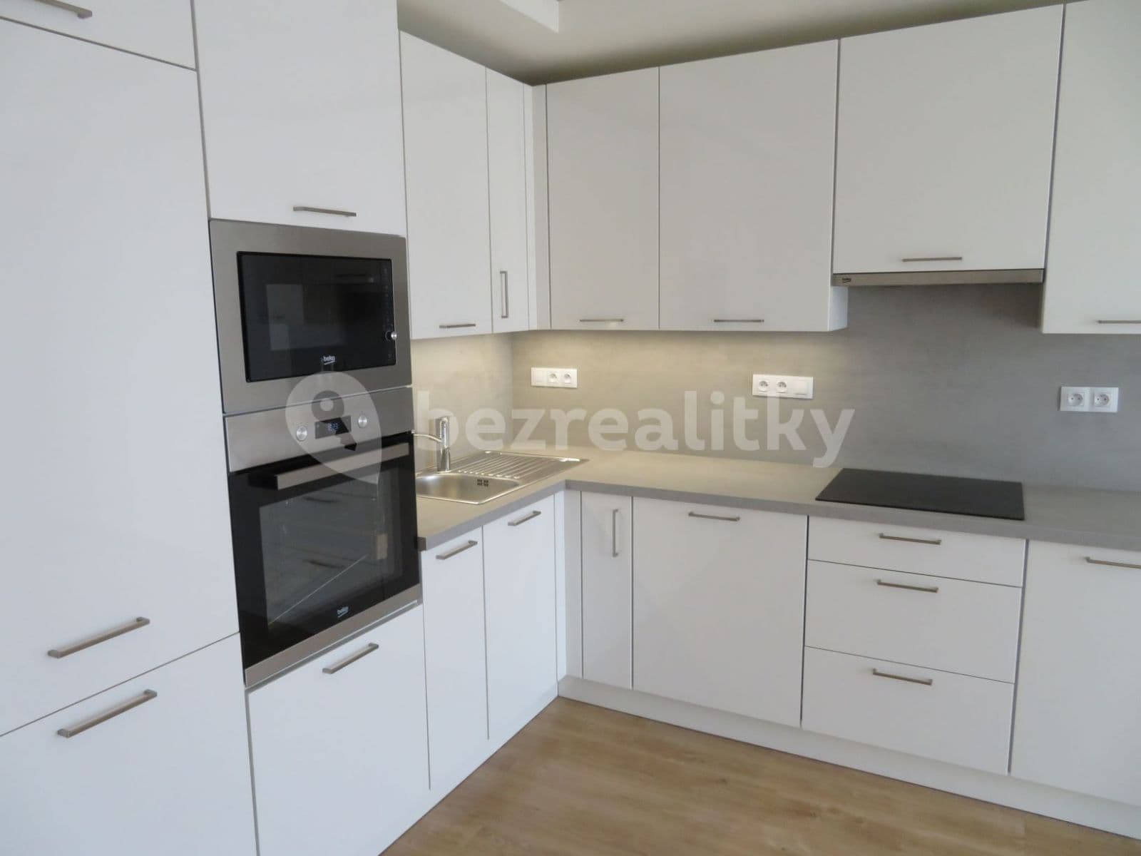 1 bedroom with open-plan kitchen flat to rent, 51 m², Mukařovského, Prague, Prague 1 bedroom with open-plan kitchen flat to rent, 51 m², Mukařovského, Prague, Prague