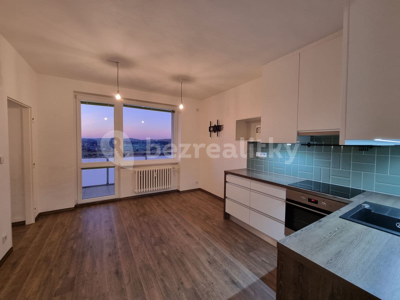 1 bedroom with open-plan kitchen flat to rent, 48 m², Bělohorská, Brno, Jihomoravský Region 1 bedroom with open-plan kitchen flat to rent, 48 m², Bělohorská, Brno, Jihomoravský Region