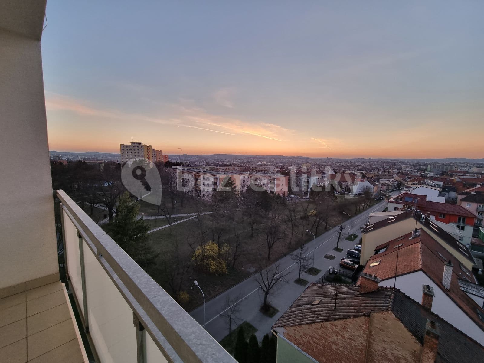 1 bedroom with open-plan kitchen flat to rent, 48 m², Bělohorská, Brno, Jihomoravský Region 1 bedroom with open-plan kitchen flat to rent, 48 m², Bělohorská, Brno, Jihomoravský Region