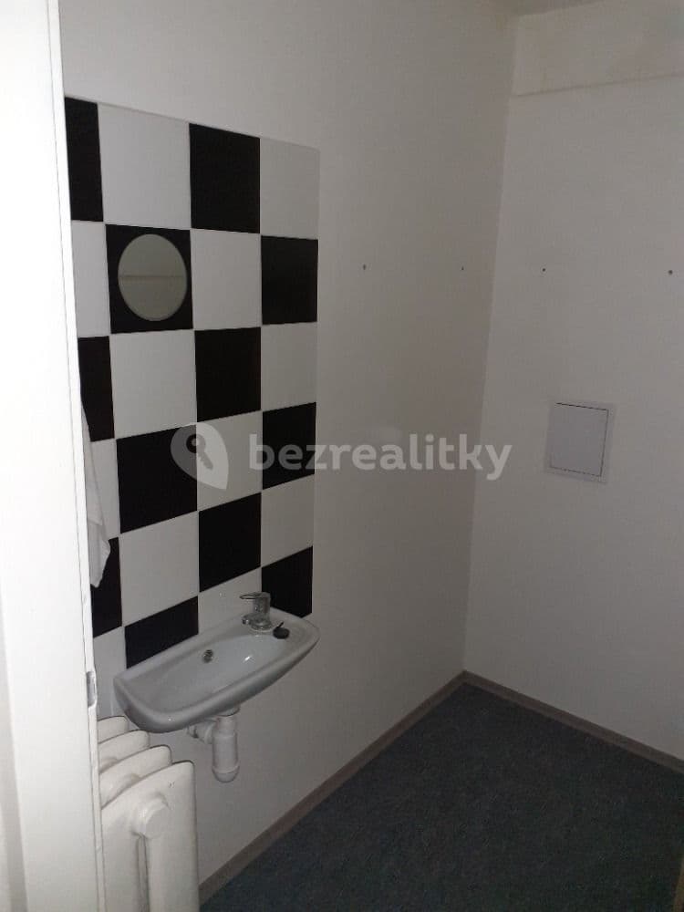 non-residential property to rent, 40 m², Hollarovo náměstí, Prague, Prague non-residential property to rent, 40 m², Hollarovo náměstí, Prague, Prague