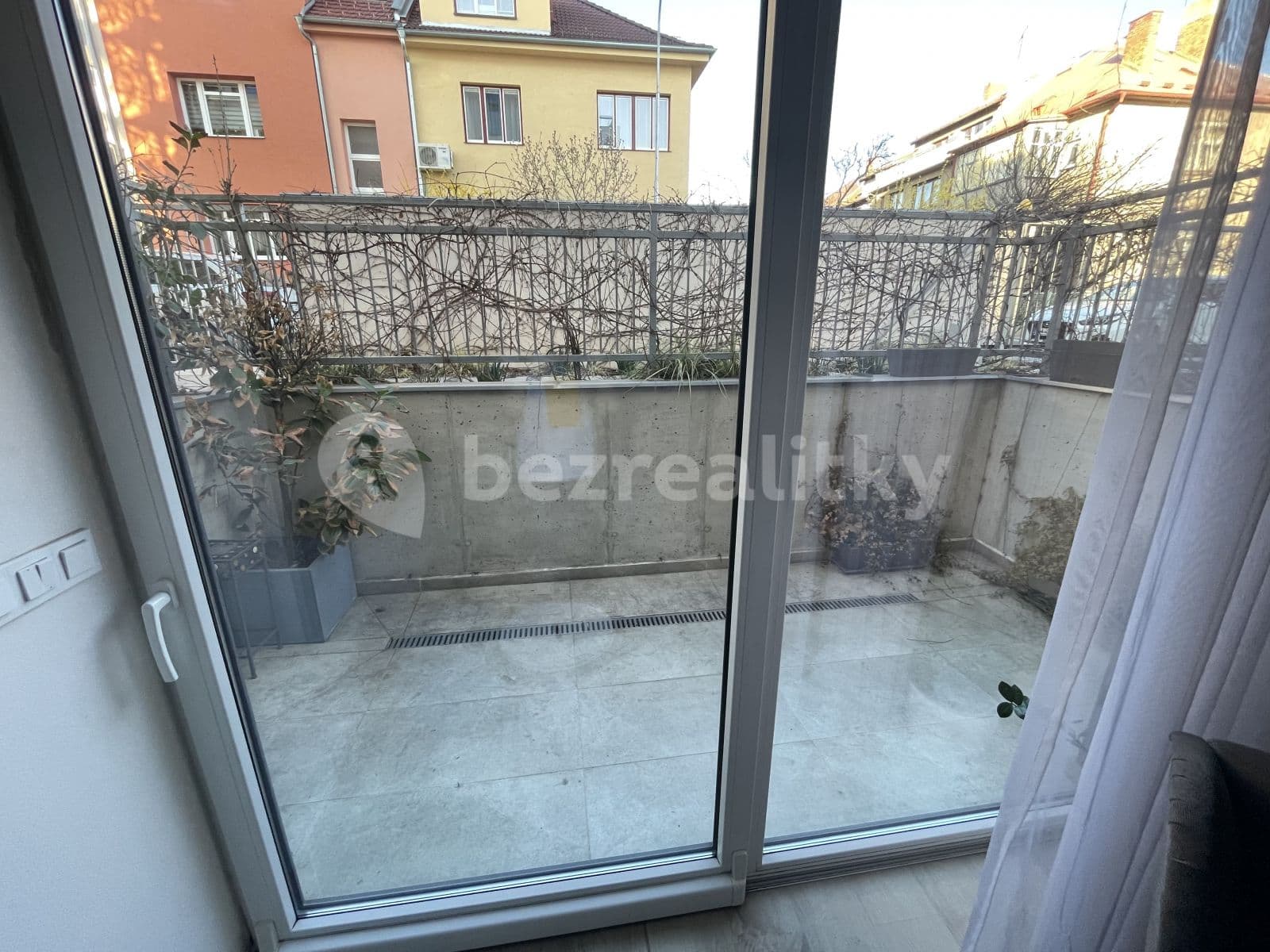 1 bedroom with open-plan kitchen flat to rent, 57 m², Bendlova, Brno, Jihomoravský Region 1 bedroom with open-plan kitchen flat to rent, 57 m², Bendlova, Brno, Jihomoravský Region