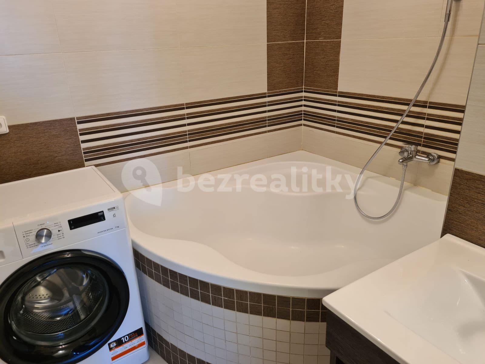 2 bedroom with open-plan kitchen flat to rent, 71 m², Rožmitálská, Březnice, Středočeský Region 2 bedroom with open-plan kitchen flat to rent, 71 m², Rožmitálská, Březnice, Středočeský Region