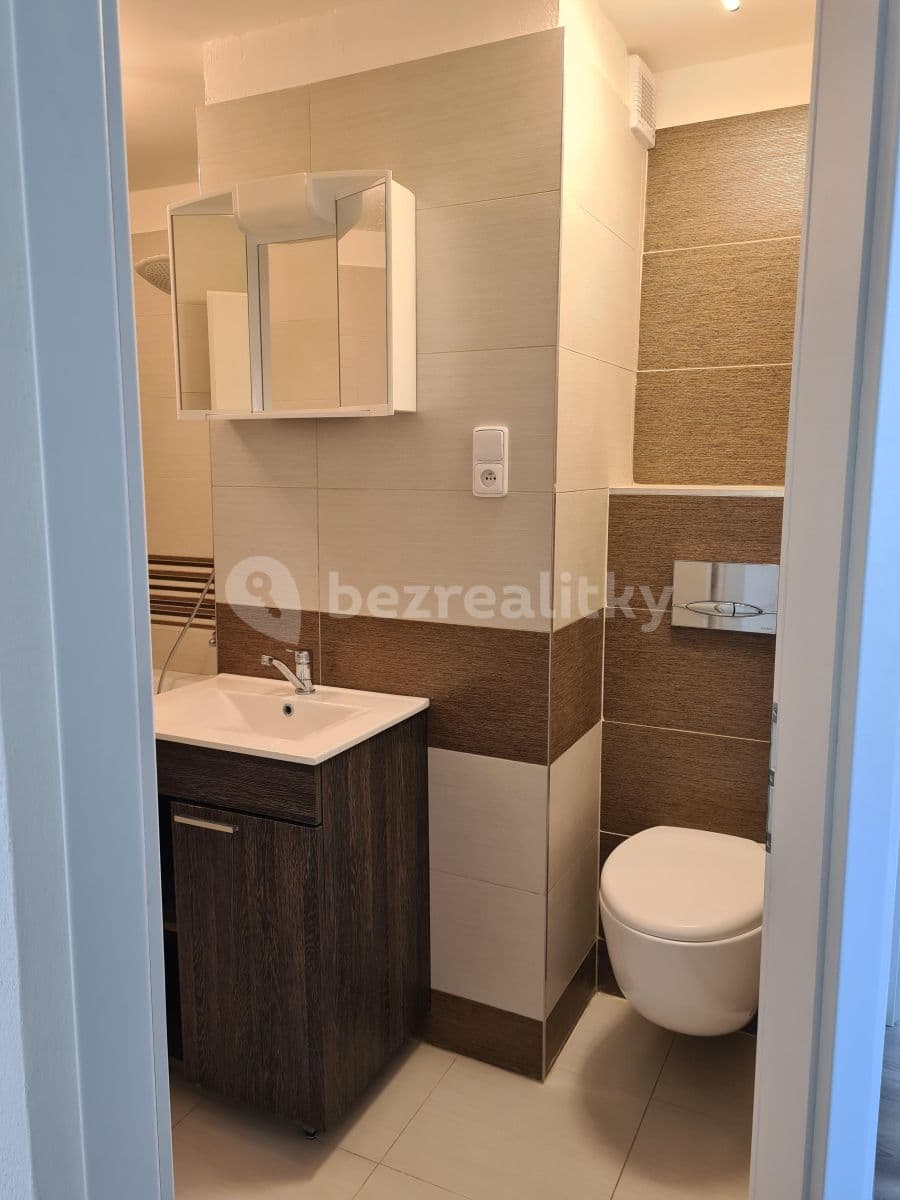 2 bedroom with open-plan kitchen flat to rent, 71 m², Rožmitálská, Březnice, Středočeský Region 2 bedroom with open-plan kitchen flat to rent, 71 m², Rožmitálská, Březnice, Středočeský Region