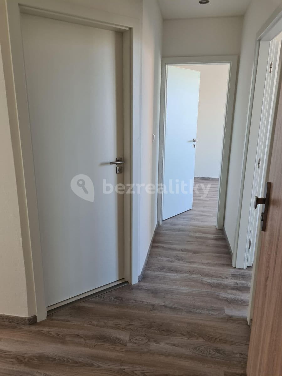 2 bedroom with open-plan kitchen flat to rent, 71 m², Rožmitálská, Březnice, Středočeský Region 2 bedroom with open-plan kitchen flat to rent, 71 m², Rožmitálská, Březnice, Středočeský Region