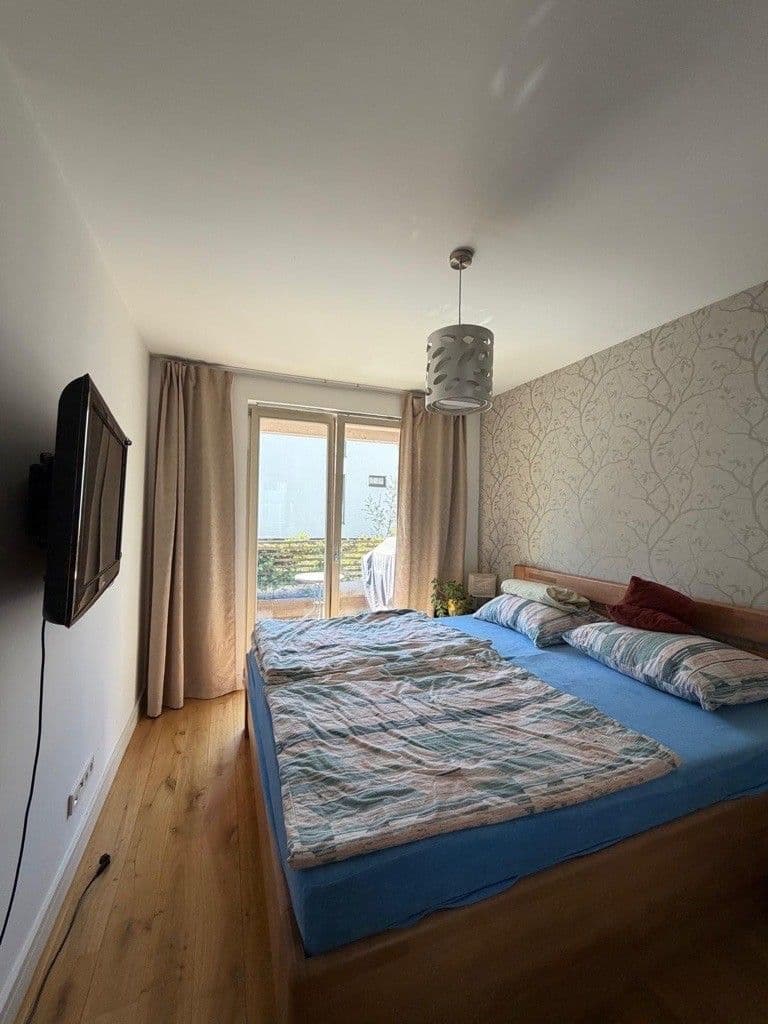 1 bedroom with open-plan kitchen flat to rent, 61 m², Mezilehlá, Prague, Prague 1 bedroom with open-plan kitchen flat to rent, 61 m², Mezilehlá, Prague, Prague