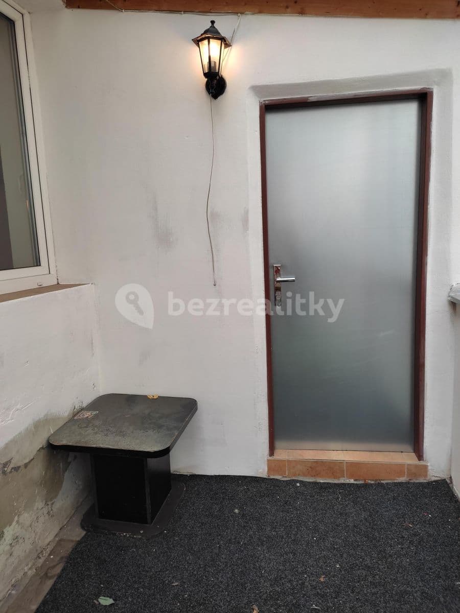 Small studio flat to rent, 16 m², Pod Kavalírkou, Prague, Prague Small studio flat to rent, 16 m², Pod Kavalírkou, Prague, Prague