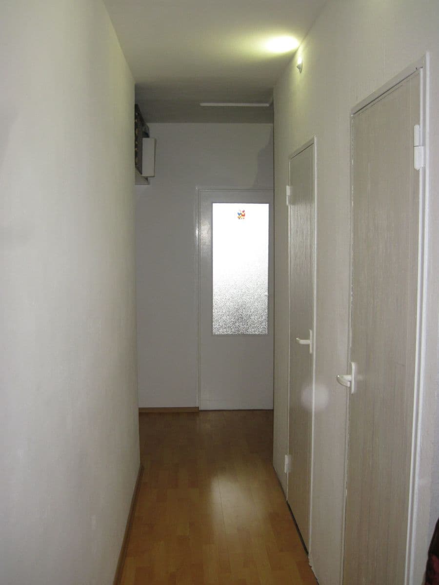 3 bedroom flat to rent, 74 m², Španielova, Prague, Prague 3 bedroom flat to rent, 74 m², Španielova, Prague, Prague