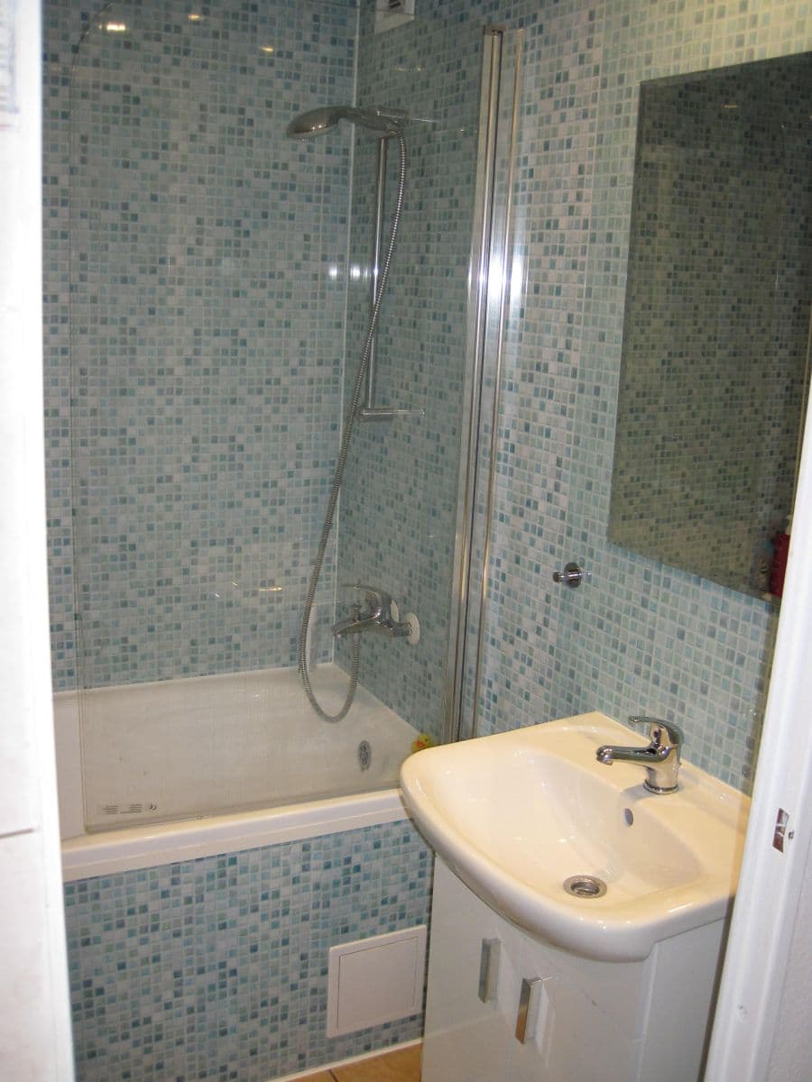 3 bedroom flat to rent, 74 m², Španielova, Prague, Prague 3 bedroom flat to rent, 74 m², Španielova, Prague, Prague