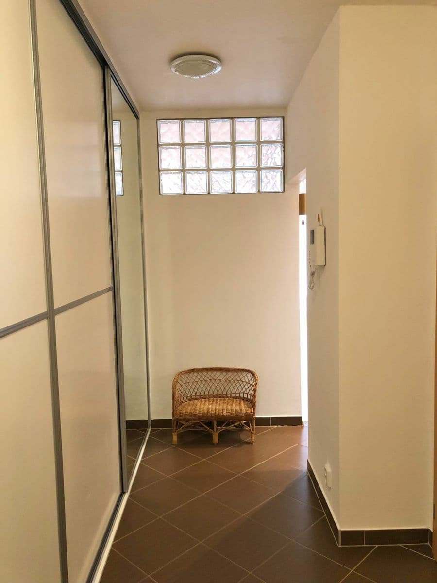 Studio flat to rent, 60 m², Devonská, Prague, Prague Studio flat to rent, 60 m², Devonská, Prague, Prague