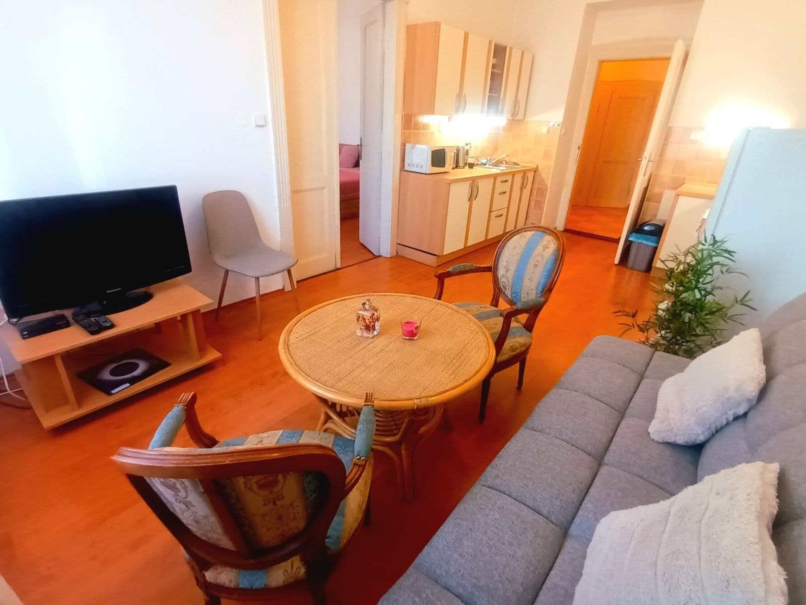 1 bedroom with open-plan kitchen flat to rent, 51 m², Jaurisova, Prague, Prague 1 bedroom with open-plan kitchen flat to rent, 51 m², Jaurisova, Prague, Prague