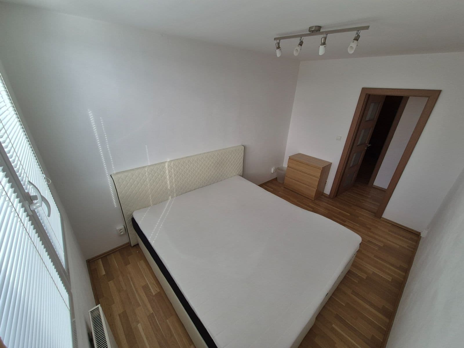 1 bedroom with open-plan kitchen flat to rent, 43 m², Strašnická, Prague, Prague 1 bedroom with open-plan kitchen flat to rent, 43 m², Strašnická, Prague, Prague