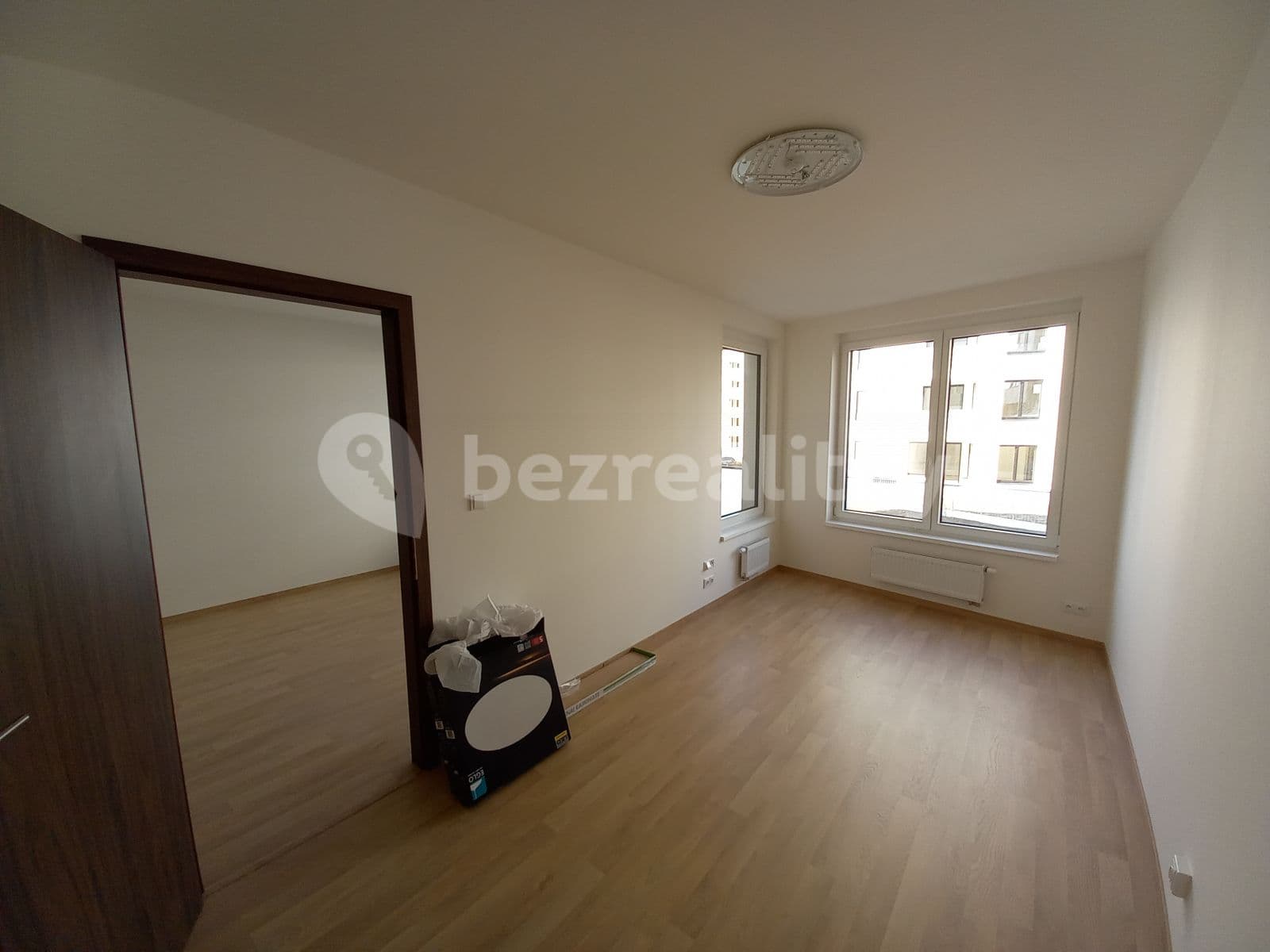 1 bedroom with open-plan kitchen flat to rent, 52 m², Ferrariho, Prague, Prague 1 bedroom with open-plan kitchen flat to rent, 52 m², Ferrariho, Prague, Prague