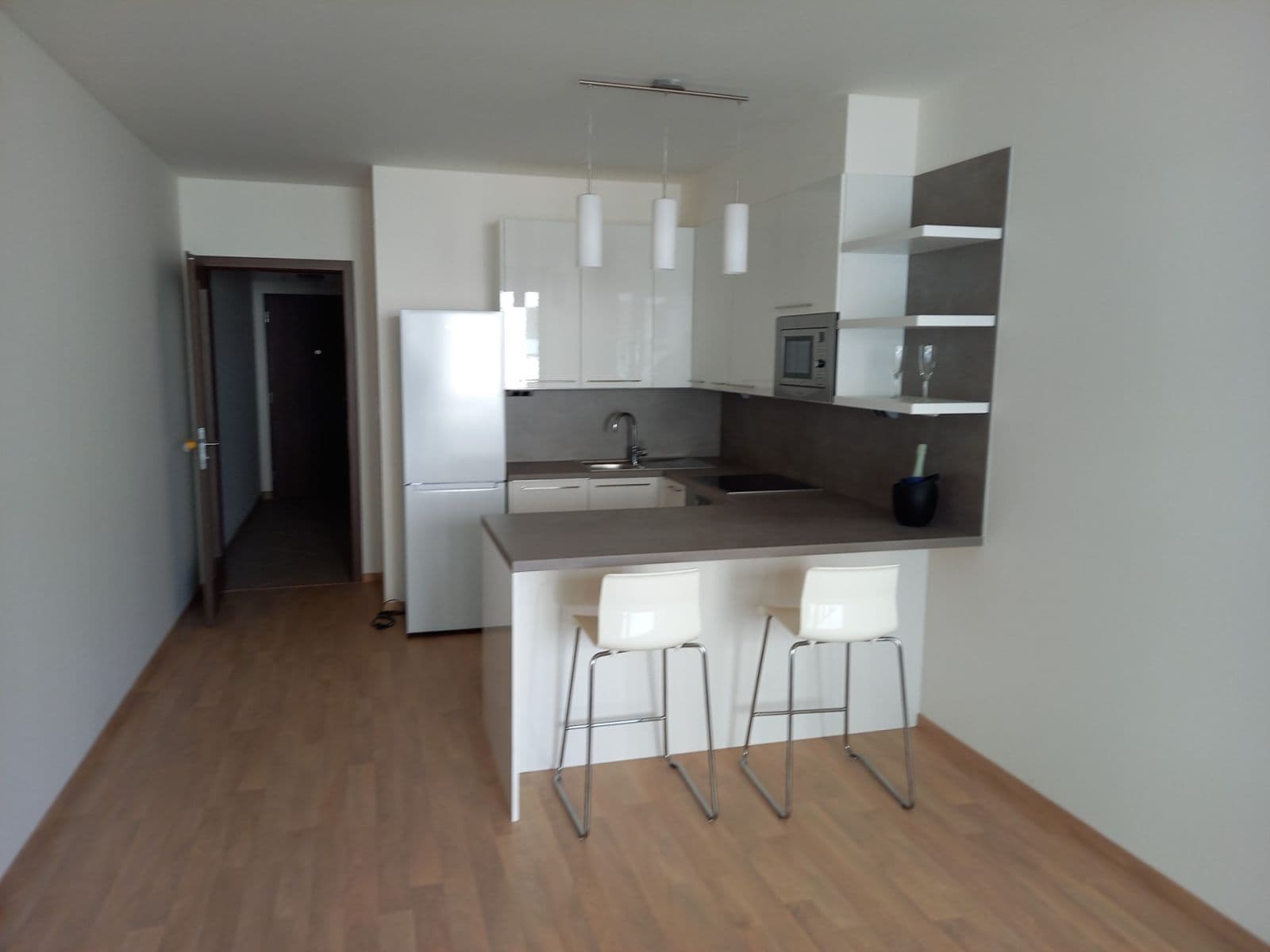 1 bedroom with open-plan kitchen flat to rent, 52 m², Ferrariho, Prague, Prague 1 bedroom with open-plan kitchen flat to rent, 52 m², Ferrariho, Prague, Prague