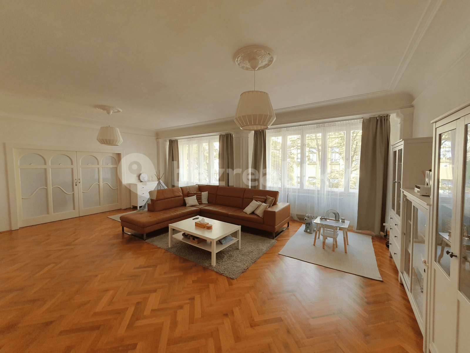 3 bedroom flat to rent, 133 m², Zoubkova, Prague, Prague 3 bedroom flat to rent, 133 m², Zoubkova, Prague, Prague