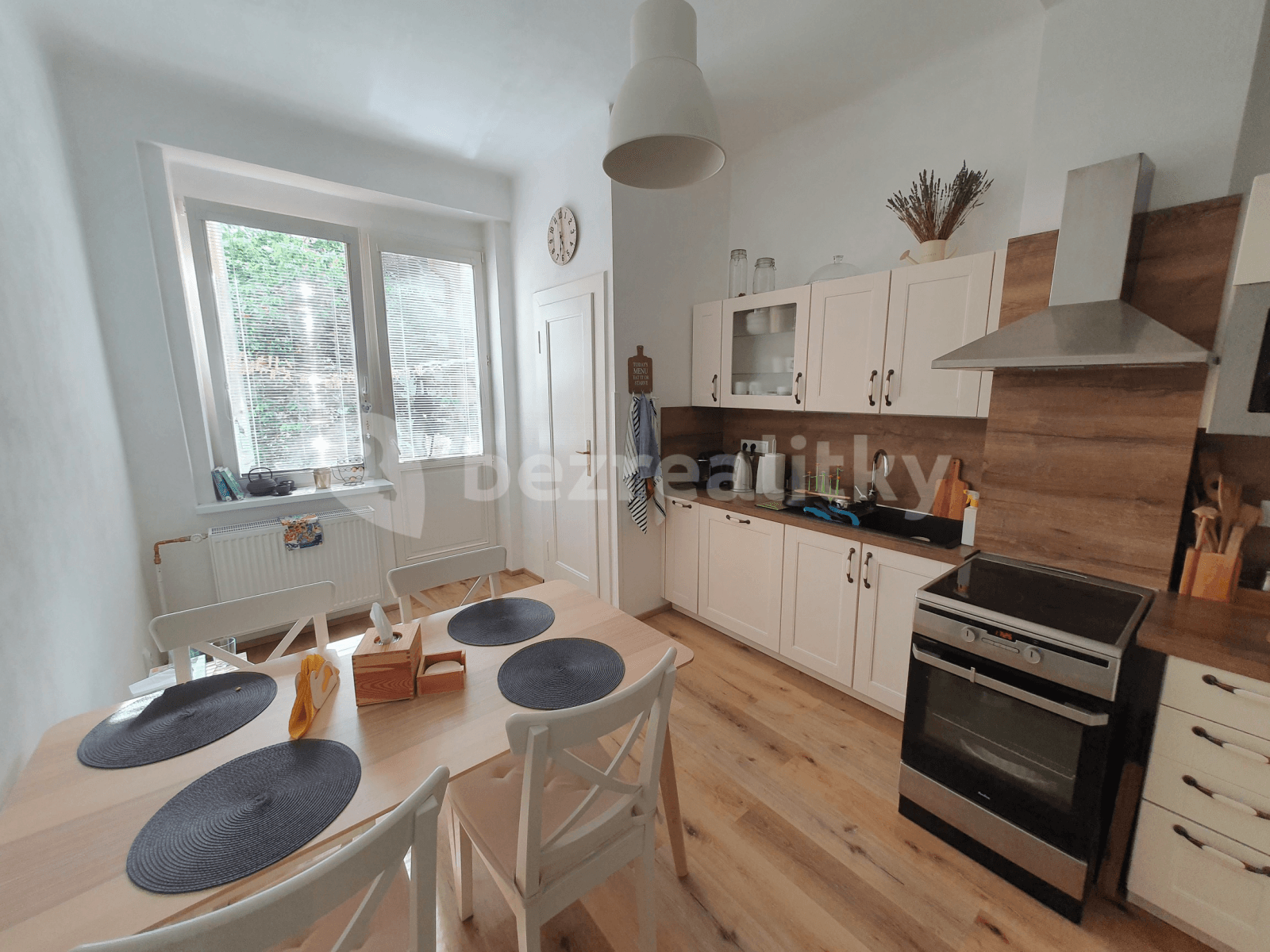 3 bedroom flat to rent, 133 m², Zoubkova, Prague, Prague 3 bedroom flat to rent, 133 m², Zoubkova, Prague, Prague