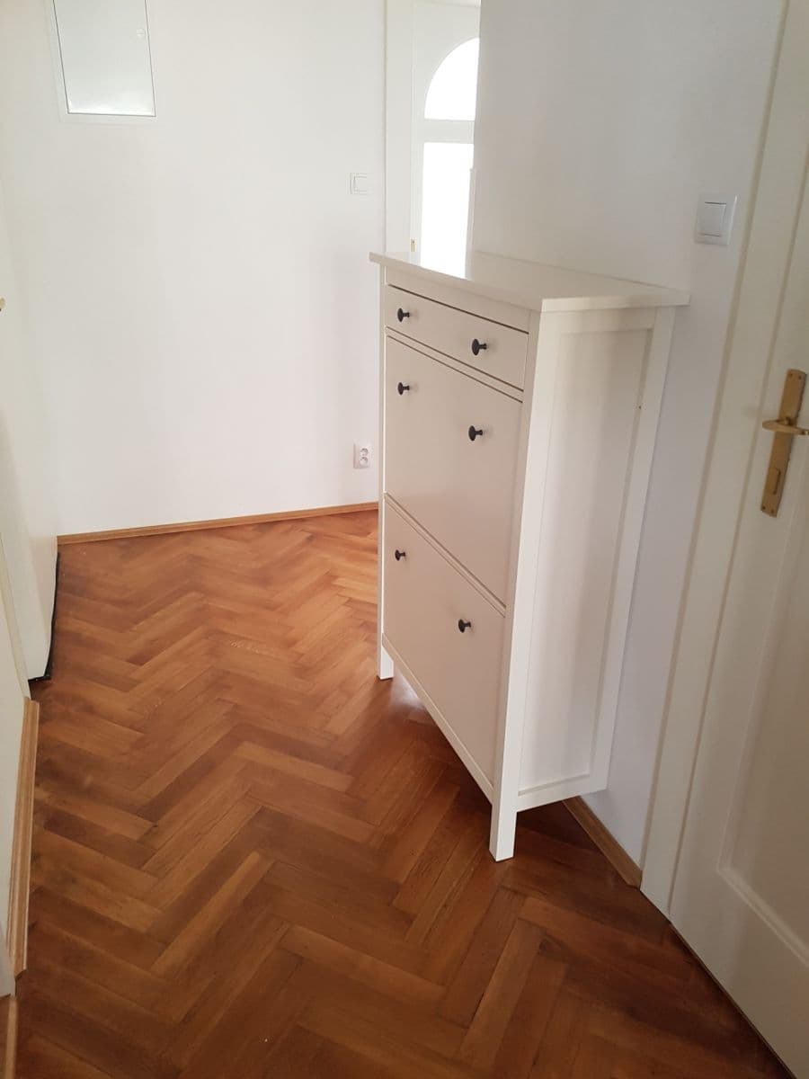 3 bedroom flat to rent, 133 m², Zoubkova, Prague, Prague 3 bedroom flat to rent, 133 m², Zoubkova, Prague, Prague