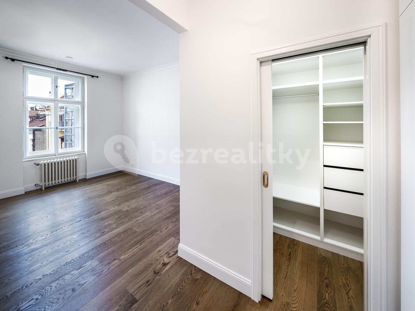 2 bedroom with open-plan kitchen flat to rent, 113 m², Prague, Prague