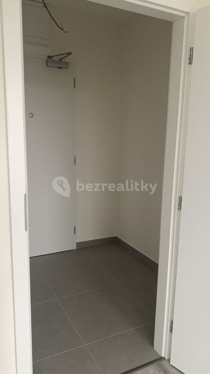 Studio flat to rent, 25 m², Perucká, Prague, Prague Studio flat to rent, 25 m², Perucká, Prague, Prague