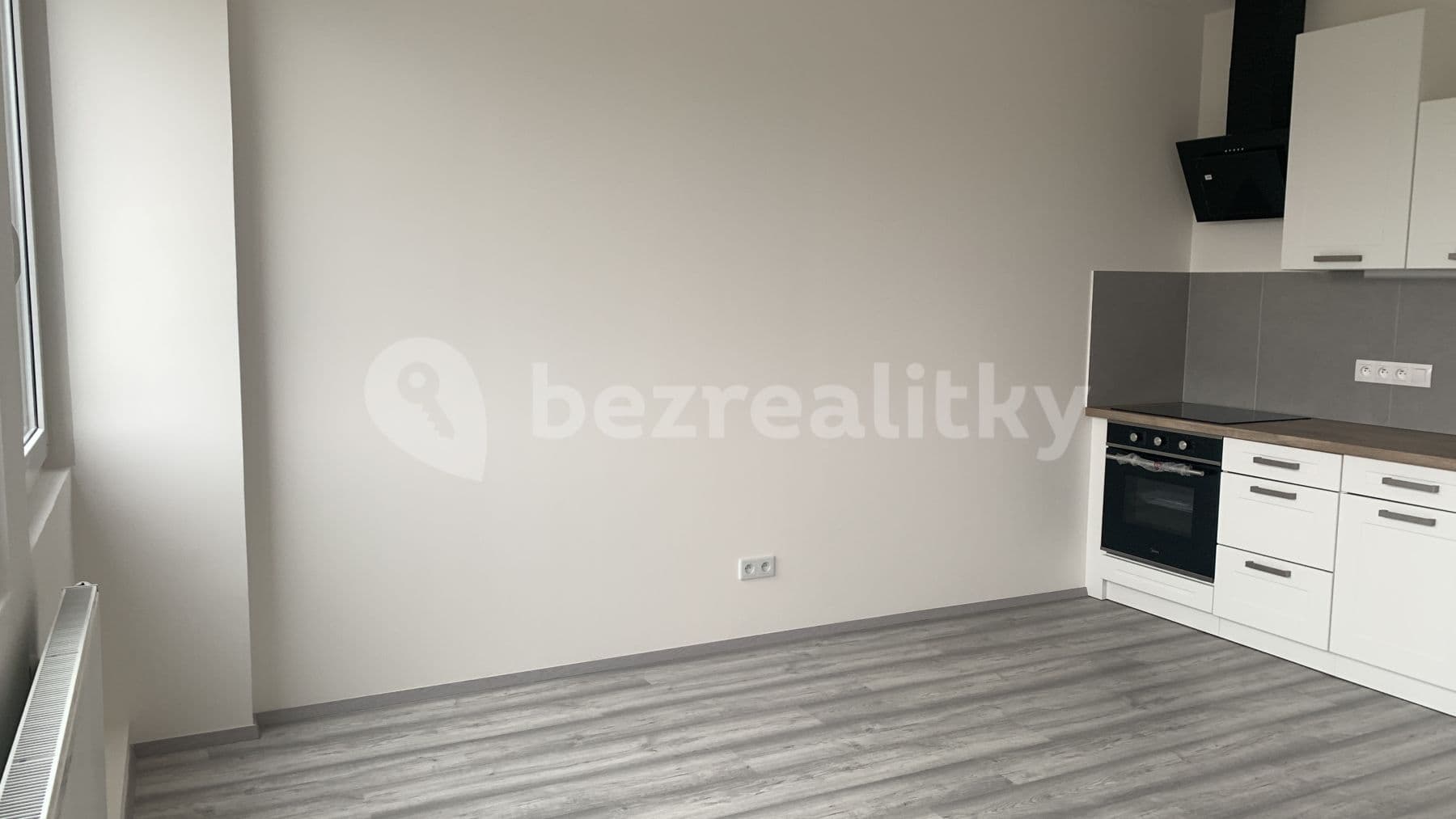 Studio flat to rent, 25 m², Perucká, Prague, Prague Studio flat to rent, 25 m², Perucká, Prague, Prague