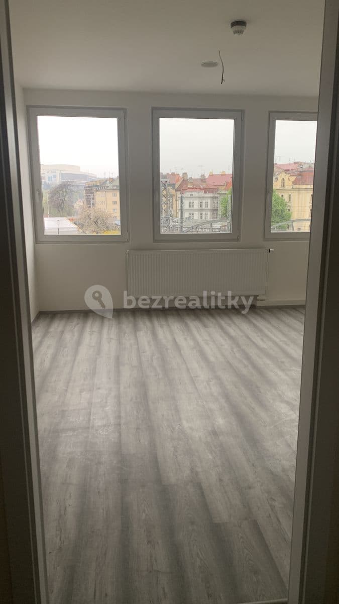 Studio flat to rent, 25 m², Perucká, Prague, Prague Studio flat to rent, 25 m², Perucká, Prague, Prague
