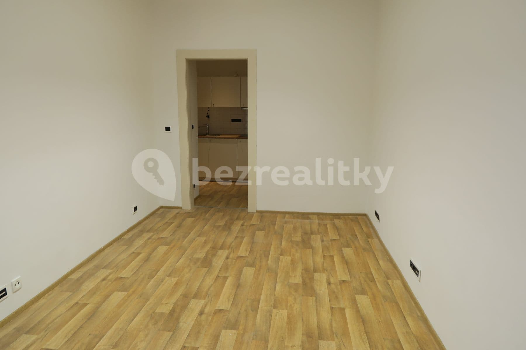3 bedroom flat to rent, 73 m², Jaselská, Prague, Prague 3 bedroom flat to rent, 73 m², Jaselská, Prague, Prague