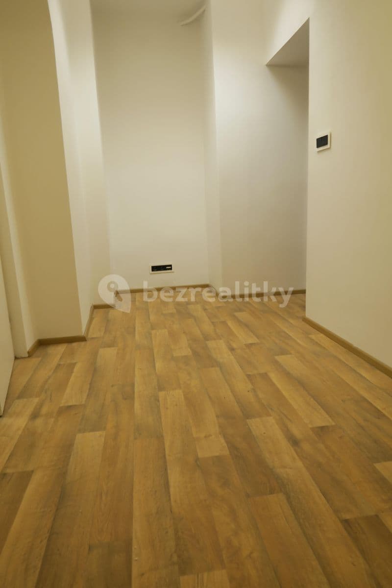 3 bedroom flat to rent, 73 m², Jaselská, Prague, Prague 3 bedroom flat to rent, 73 m², Jaselská, Prague, Prague