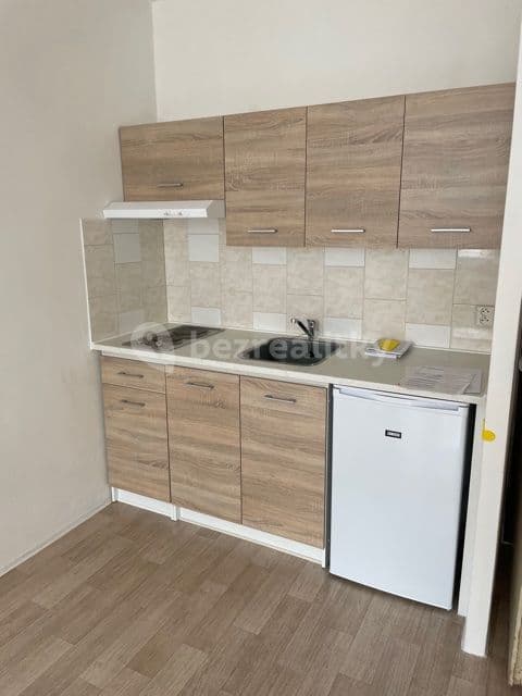 Small studio flat to rent, 30 m², Majerského, Prague, Prague Small studio flat to rent, 30 m², Majerského, Prague, Prague