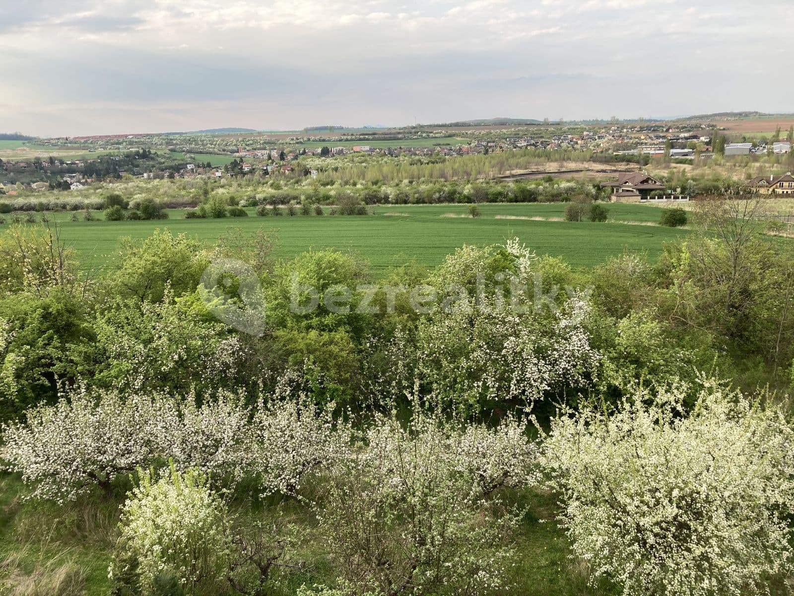 2 bedroom with open-plan kitchen flat to rent, 83 m², T. G. Masaryka, Horoměřice, Středočeský Region 2 bedroom with open-plan kitchen flat to rent, 83 m², T. G. Masaryka, Horoměřice, Středočeský Region