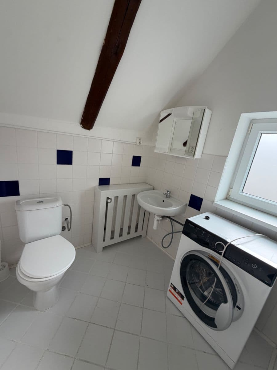 Small studio flat to rent, 21 m², Slivenecká, Ořech, Středočeský Region Small studio flat to rent, 21 m², Slivenecká, Ořech, Středočeský Region